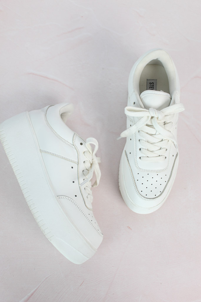 Steve Madden sneakers (talla 5.5)