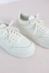 Steve Madden sneakers (talla 5.5)