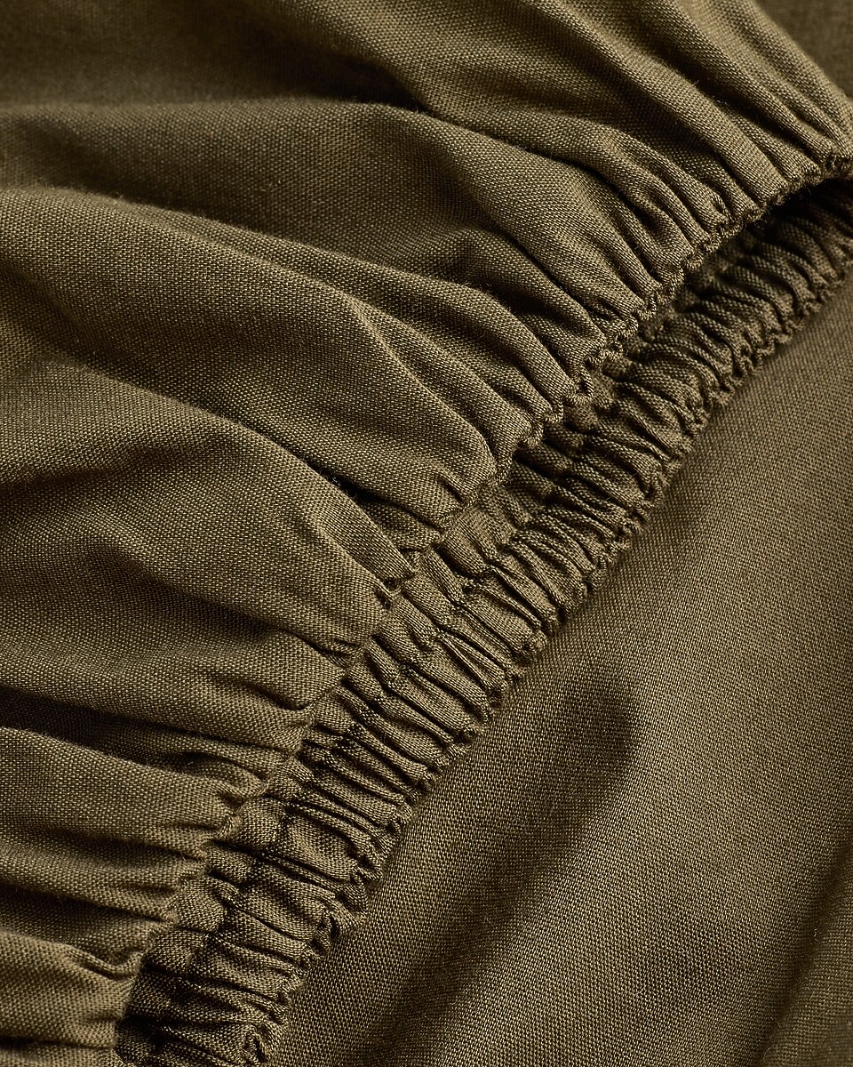 V-Neck Puff Sleeve Cutout Tiered Dress EXPRESS (talla Small)