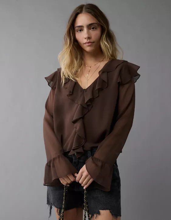 American Eagle Chiffon Bell Sleeve Ruffle Blouse nueva (talla Small)