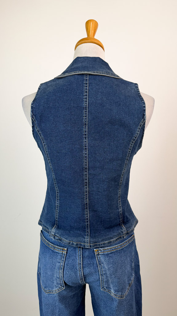 Chaleco  (talla M, parece S) - 2