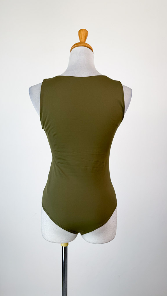 Body olivo (talla small) - 2