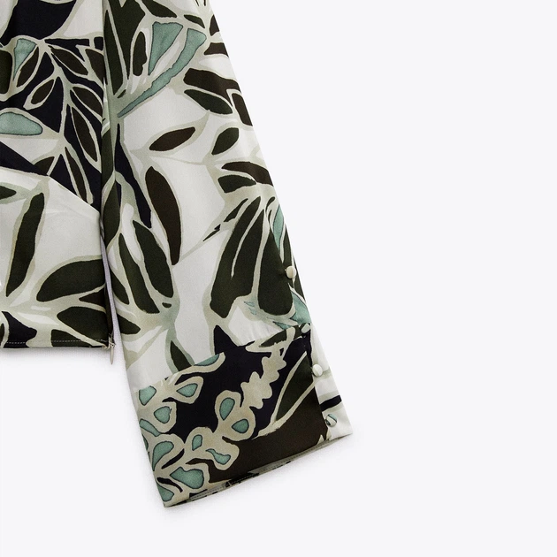 Zara print top V neck nueva (talla M)