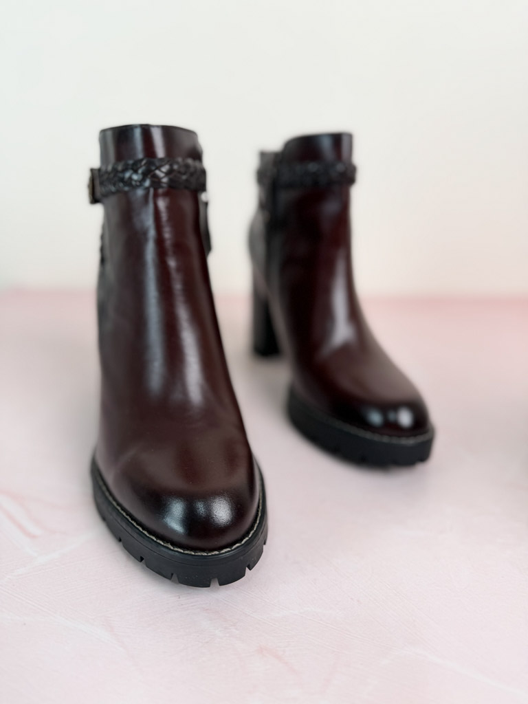 Botines BOSI nuevos (talla 38)