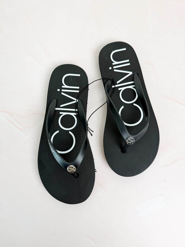 Flip Flops Calvin Klein nuevas (talla 5-6)