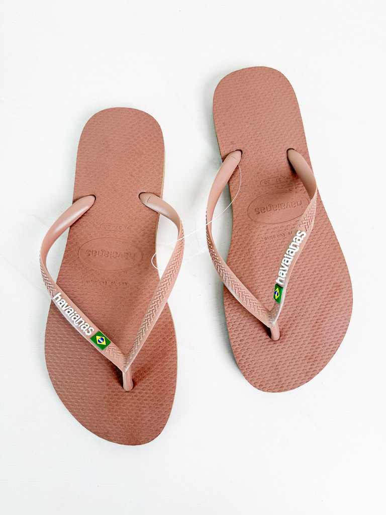 Havaianas Slim Brazil flip flops nuevas (talla 7/8)