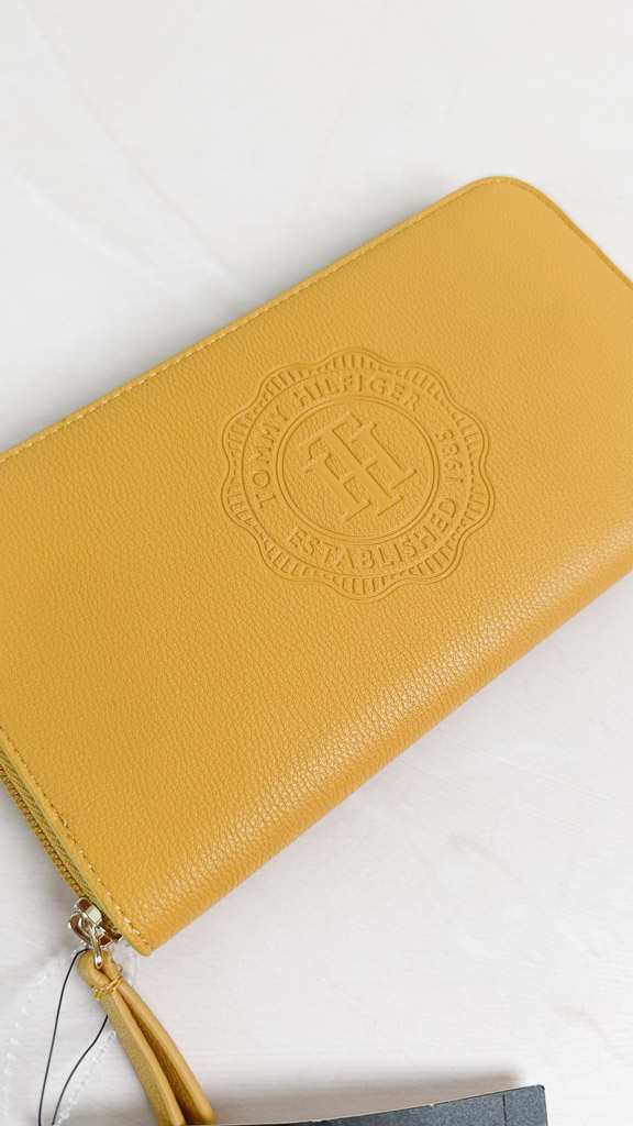 Billetera Tommy Hilfiger nueva