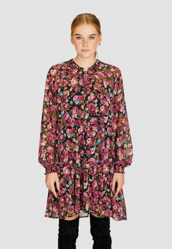 Vestido Stradivarius (talla L parece M)