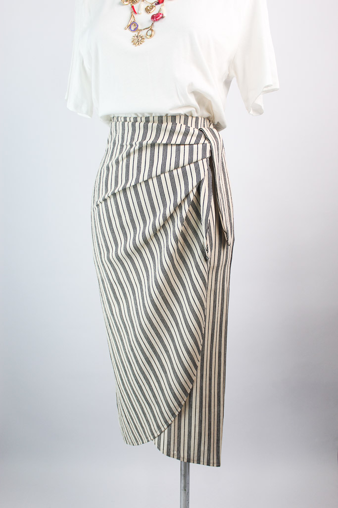 Falda Cruzada H&M (talla XS)