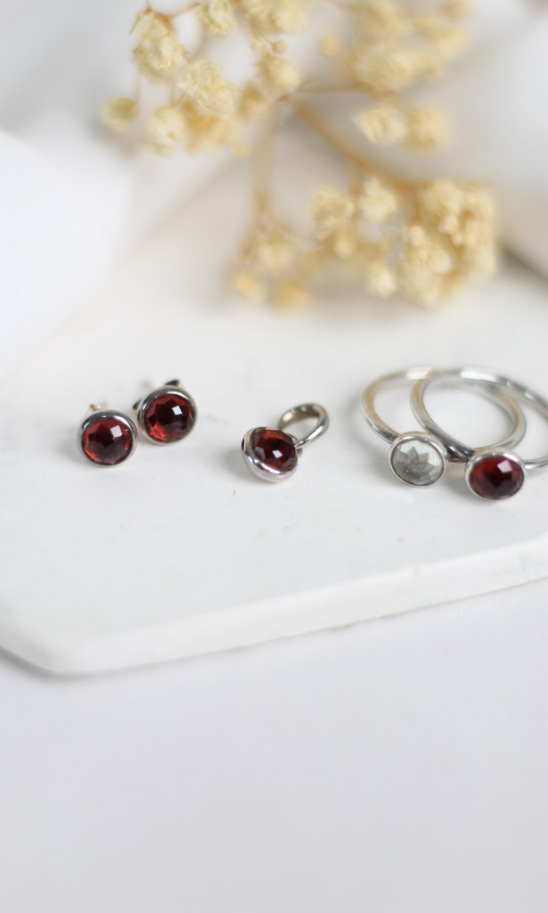 Set Pandora : Aretes, dije y 2 anillos talla 6 - 2