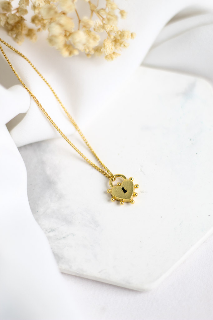 Cadena I Lock You So Much Daniela Salcedo