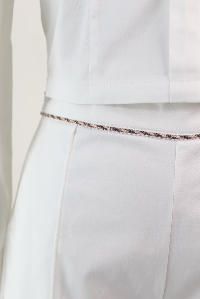 Set nuevo , blusa y pantalón (talla small)