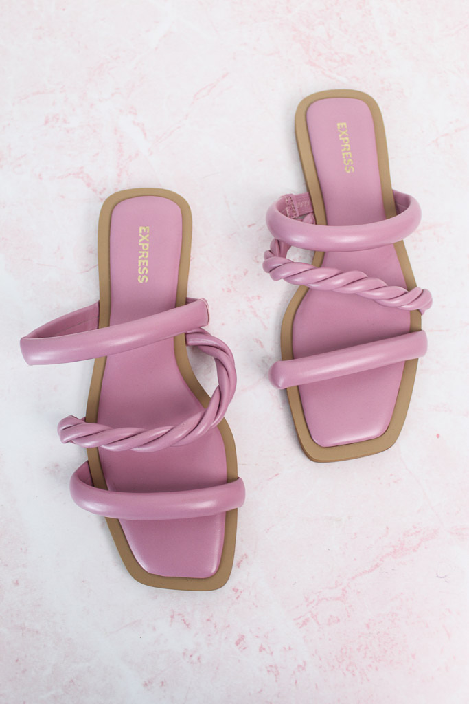 Sandalias Express nuevas (talla 7,5 pequeñas)