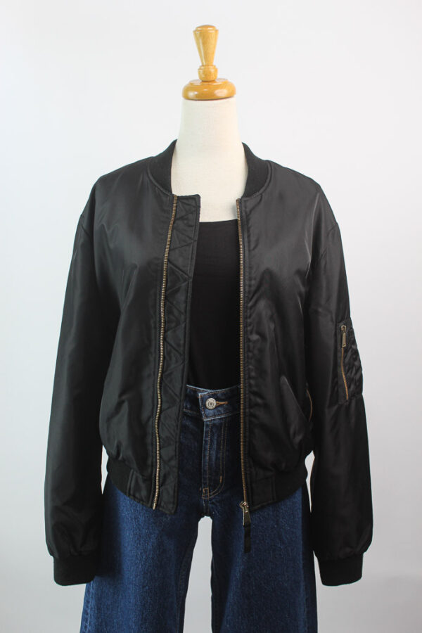 Bomber Jacket Zara (talla M)