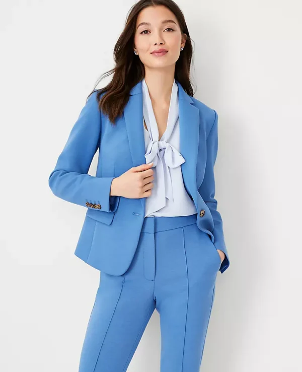 The One Button Blazer Ann Taylor (talla 6)