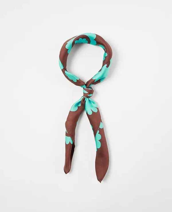 Silk Little Scarf Ann Taylor nueva