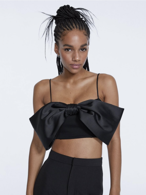 Croptop Stradivarius nuevo (talla L)
