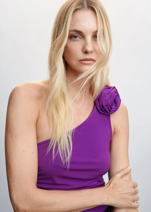 Blusa one shoulder MANGO (talla small)