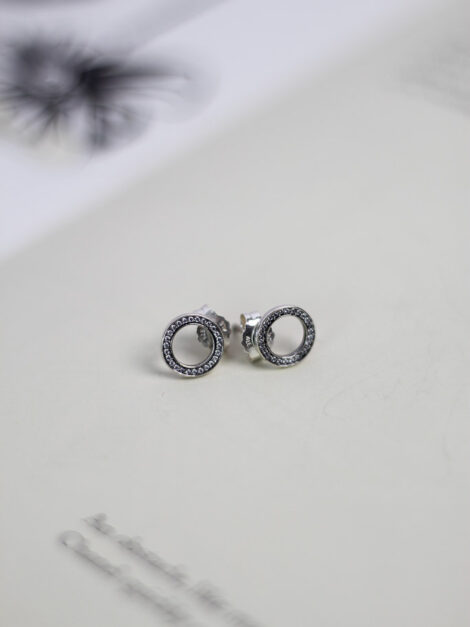 Pandora Signature Sparkling Circle Stud earrings (plateado) - Imagen 6