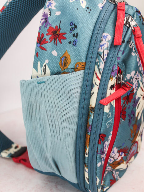 Vera Bradley x Coleman Sling Backpack - Imagen 9