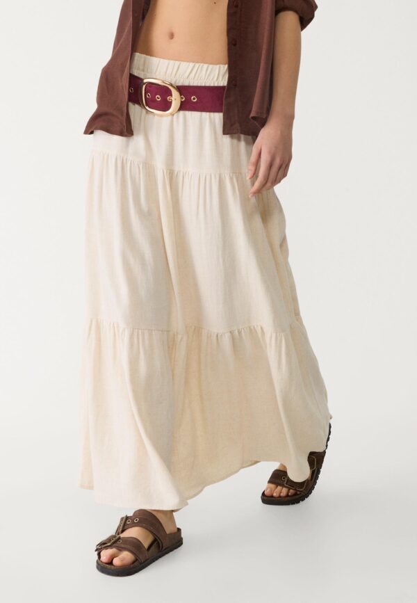 Falda Stradivarius nueva (talla M)