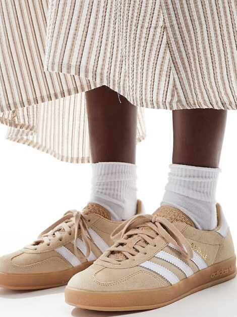 Adidas Gazelle Indoor sneakers in light brown and white (Talla 8.5)