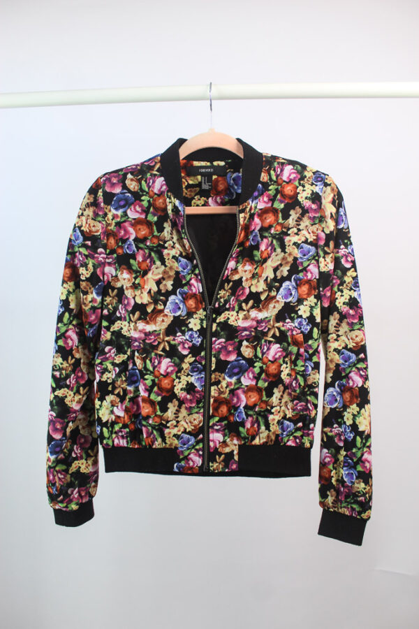 Jacket F21 (talla small)