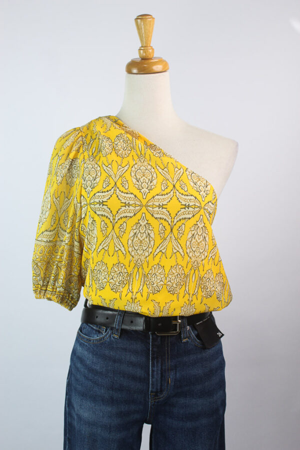 One shoulder Flying tomato top (talla L)