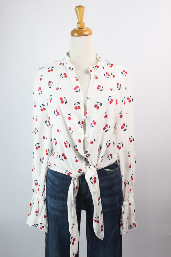 Blusa cherry rehearing (talla L)