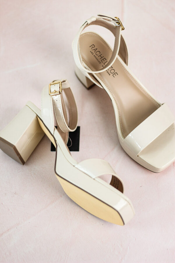 Rachel Zoe sandals nuevas (talla 7)