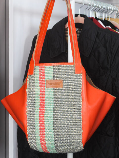 Cartera Cuero, papel y tijera