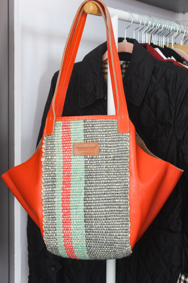 Cartera Cuero, papel y tijera