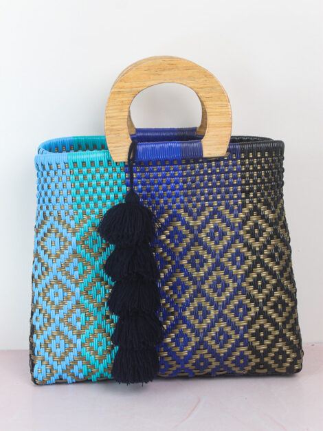 Bolso mediano tejido / agarradera de madera