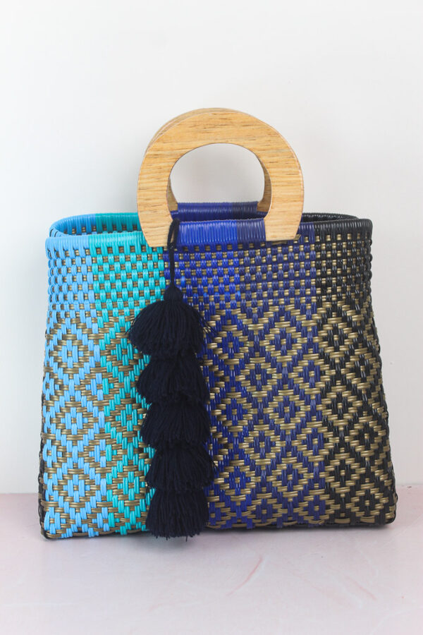 Bolso mediano tejido / agarradera de madera