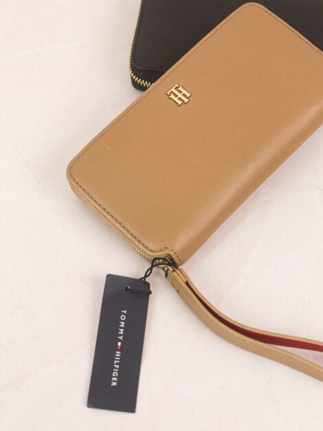 Tommy Hilfiger Wallet