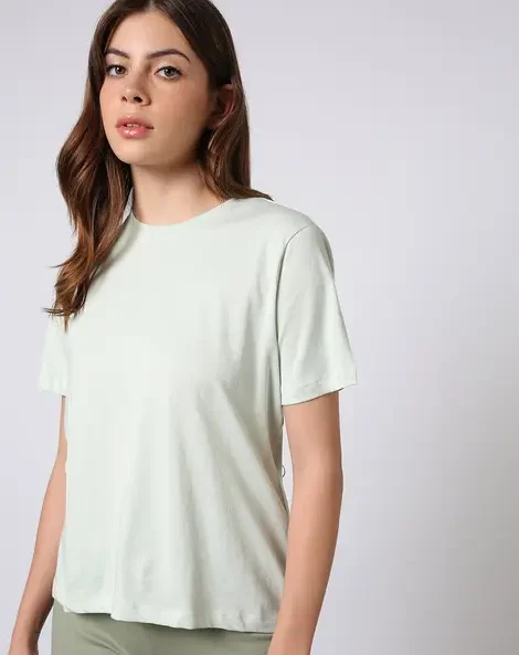 T-shirt American Eagle nueva (talla small)