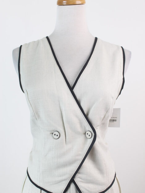 Set nuevo, chaleco y pantalón (talla small)