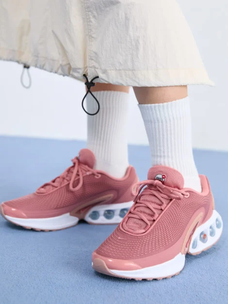 Nike Air Max Dn (talla 6)