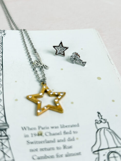 Collar y aretes GUESS