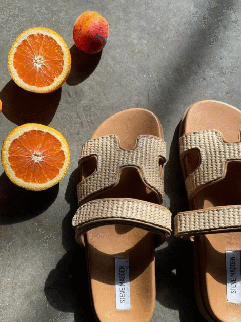 SANDALIA MISSILE STEVE MADDEN (talla 6)