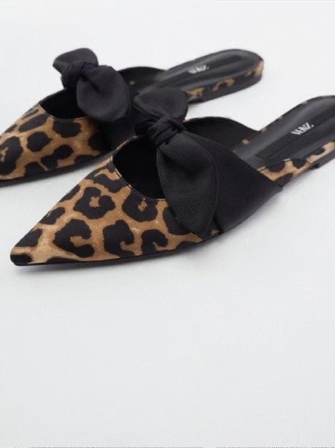 Zara Animal Print Flat Mules with Bow nuevos (talla 40)