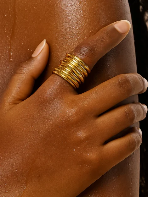 Margot Coil Band Ring Ellie Vail (TALLA 6)