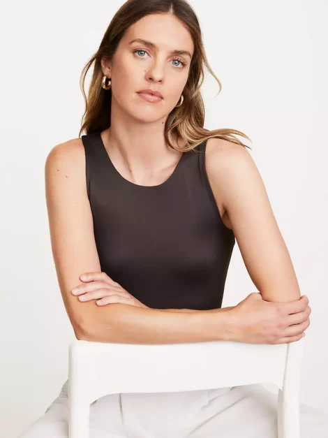 LOFT Versa 360 Knit Tank Bodysuit nuevo (talla M)