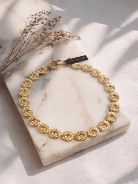 Ann taylor gold flower necklace (NUEVO)
