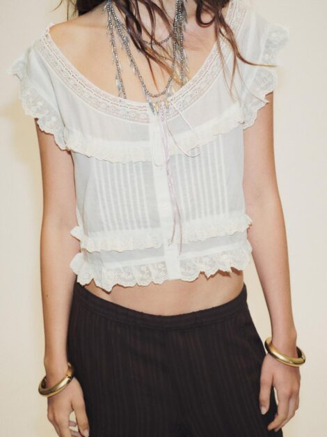 EMBROIDERED GAZE TOP WITH BOW zara (talla small)