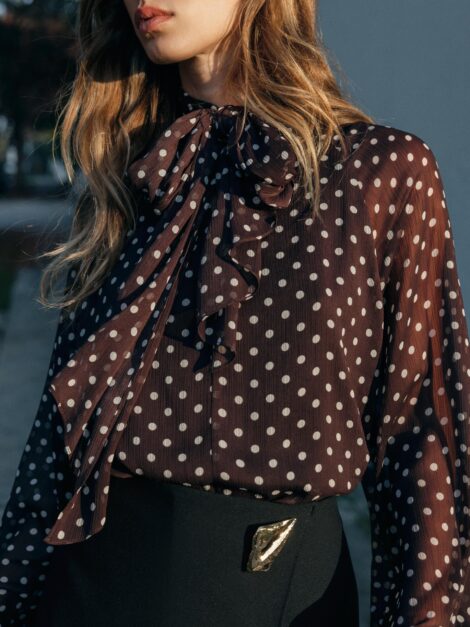 BLUSA LUNARES LAZO ZARA NUEVA (TALLA SMALL)