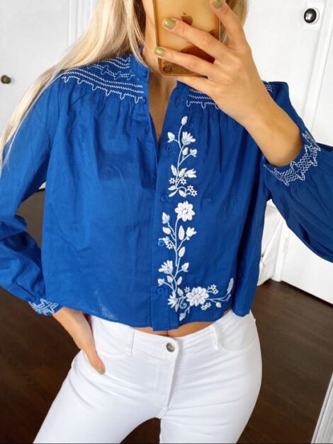 Zara Blue White Floral Embroidered Boho Blouse (talla XS)