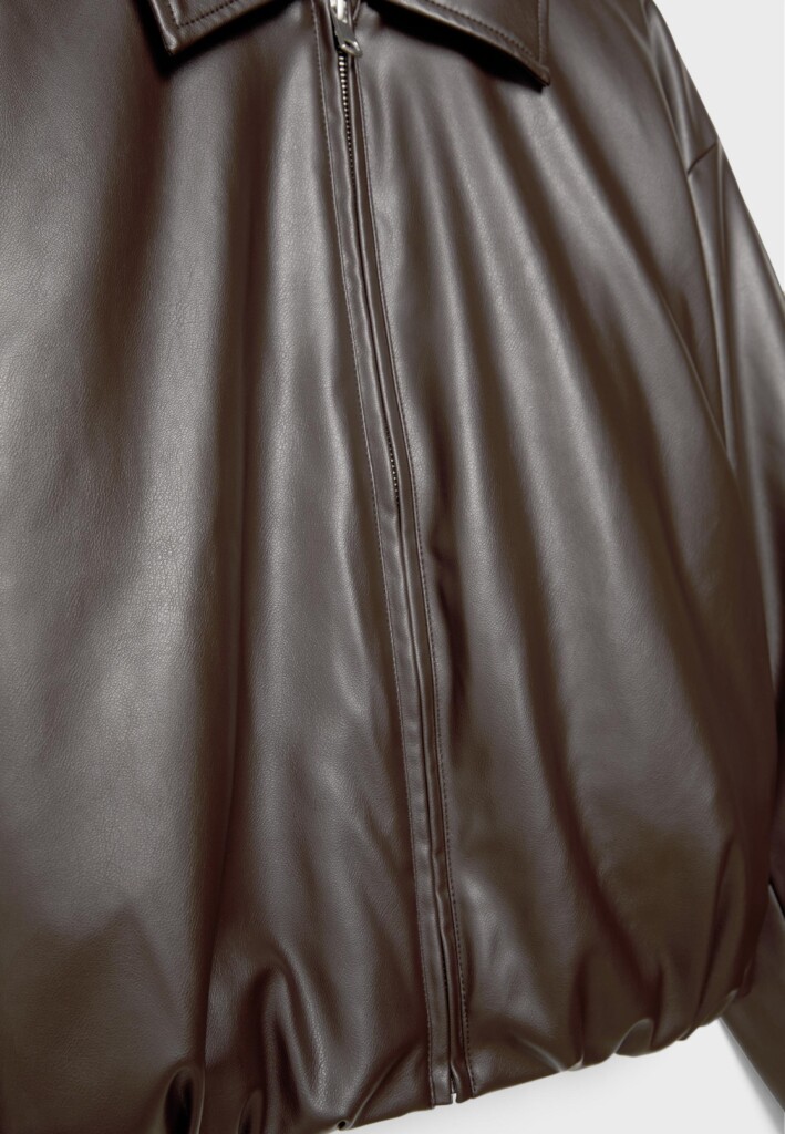 Leather effect bomber jacket nueva (talla M)