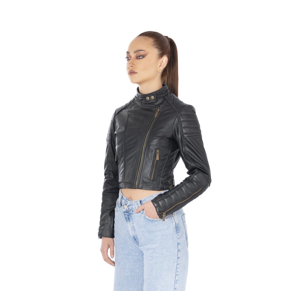 Camila BLACK nueva marca La Chamarra (talla M pequeña)