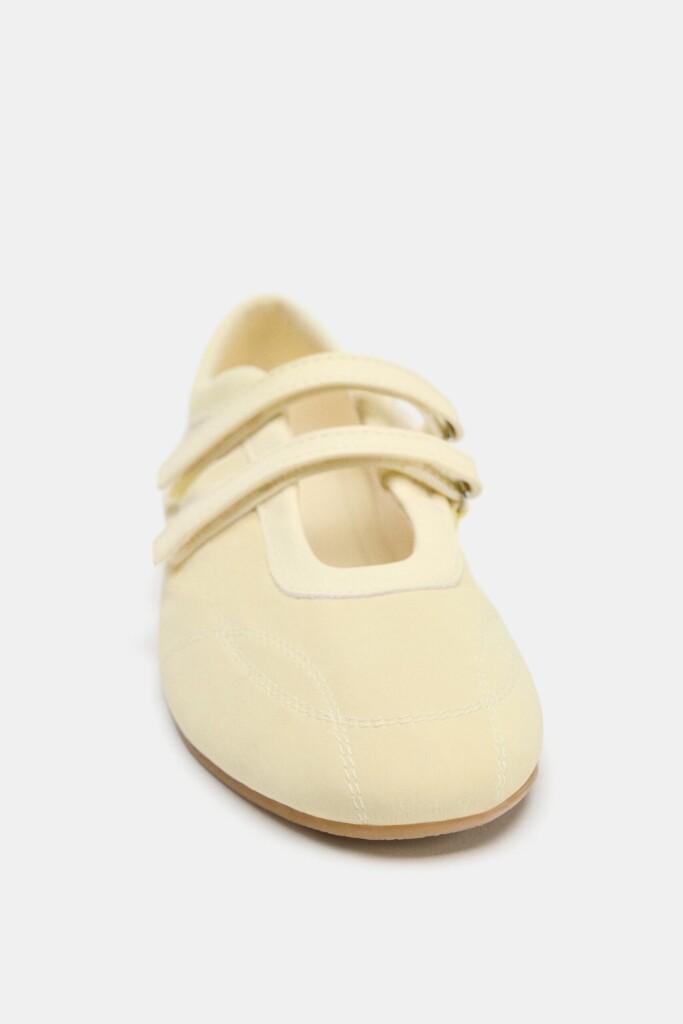 ZARA SATIN EFFECT TOPSTITCHED BALLET FLATS (talla 36)